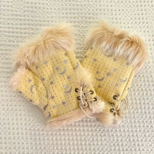 NEW Faux Fur Moon & Stars Fingerless Gloves